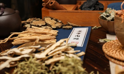 中药怀牛膝的价格网-分享怀牛膝价钱，怀牛膝的药效知识库
